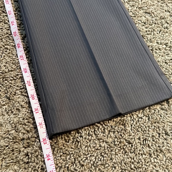 Banana Republic Martin Fit Unlined Grey Pinstripe Dress Pants - NWOT. - Picture 2 of 6